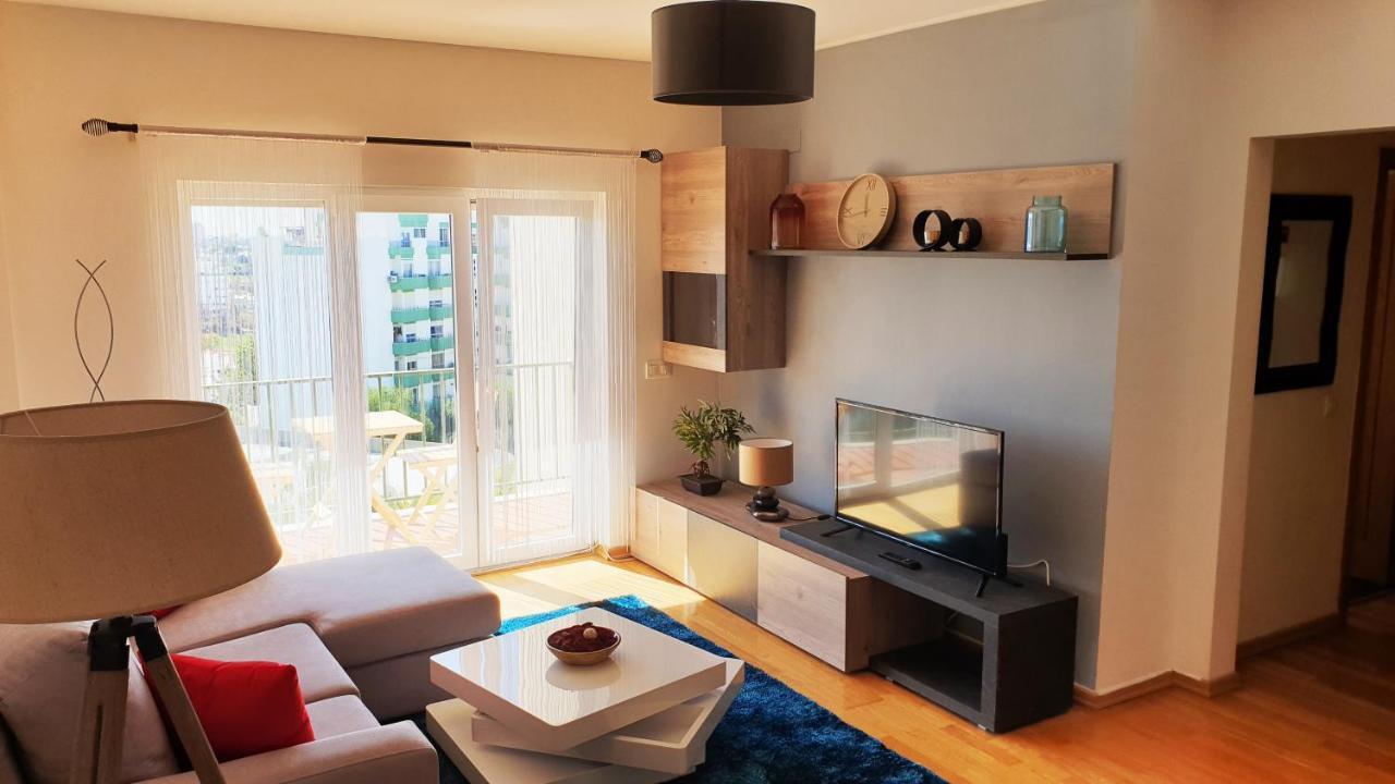 Gorgeous Apartment In Portimao Exterior photo